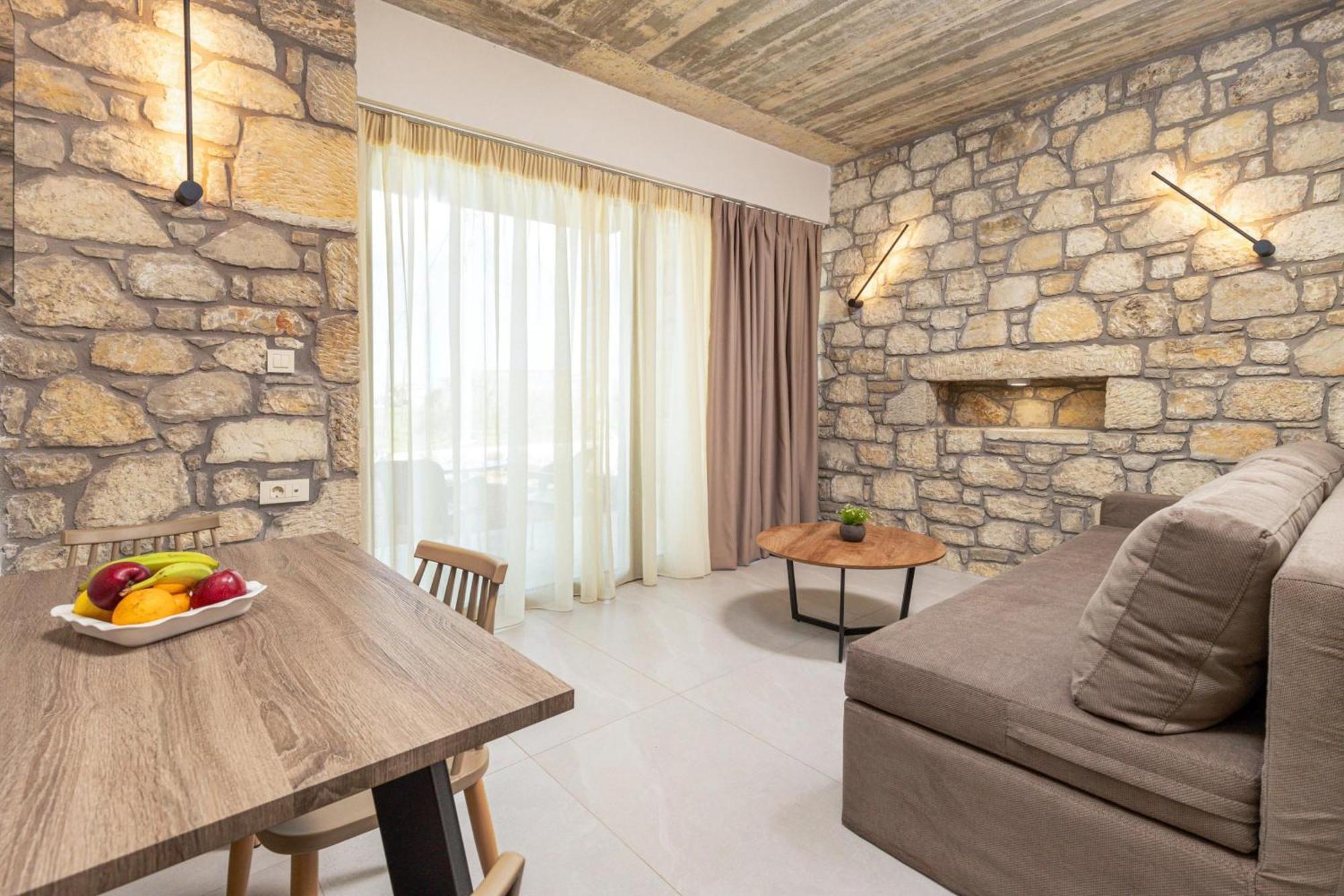 Achatis Apartments With Sea View Kolymbari Exterior photo