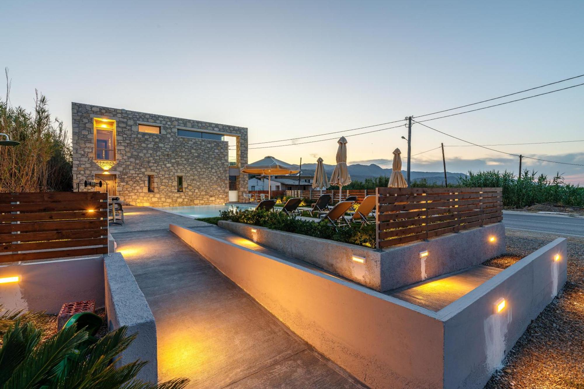 Achatis Apartments With Sea View Kolymbari Exterior photo