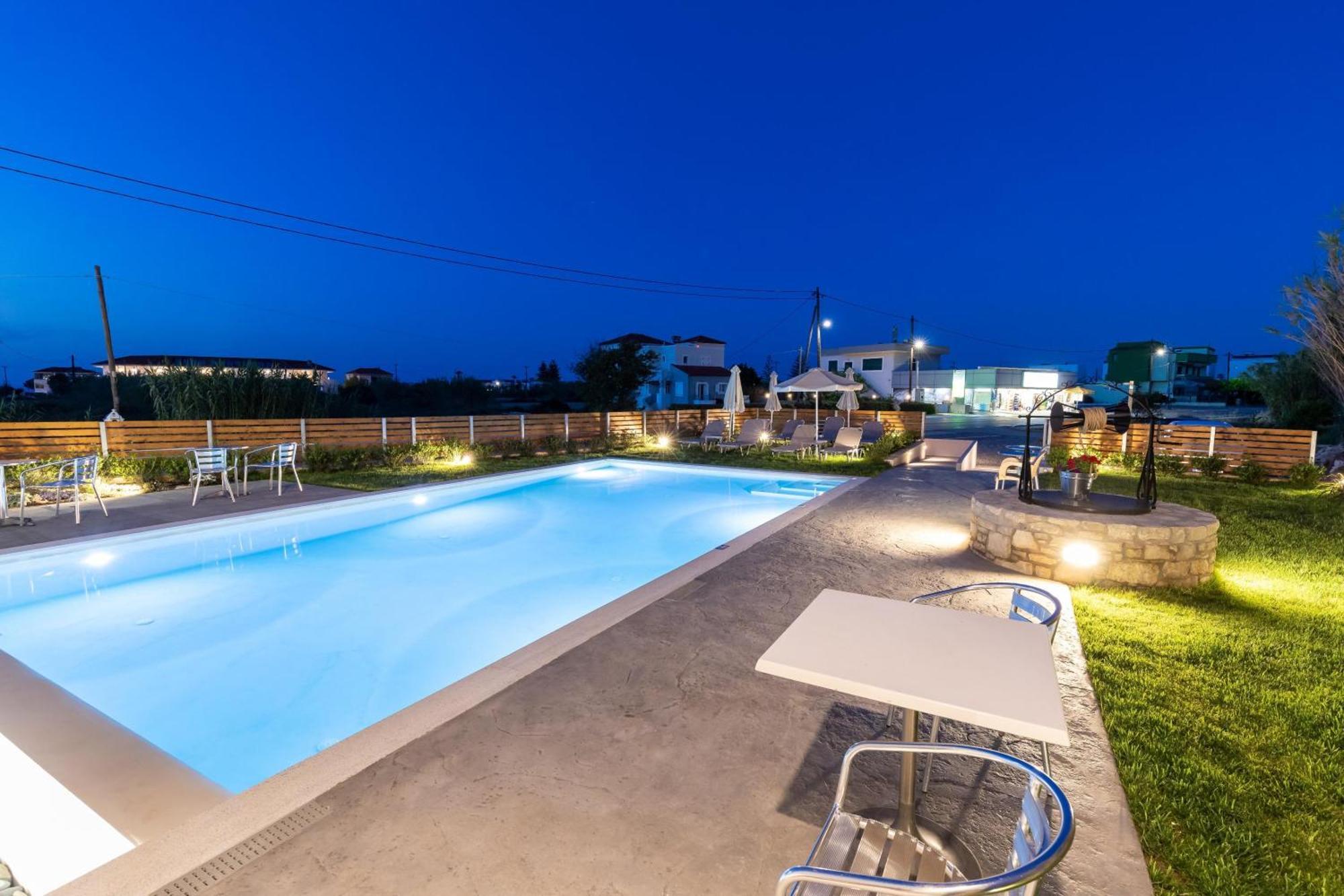 Achatis Apartments With Sea View Kolymbari Exterior photo